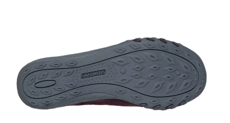 100615 - SKECHERS SLIP-INS RELAXED FIT: BREATHE-EASY - HOME-BODY
