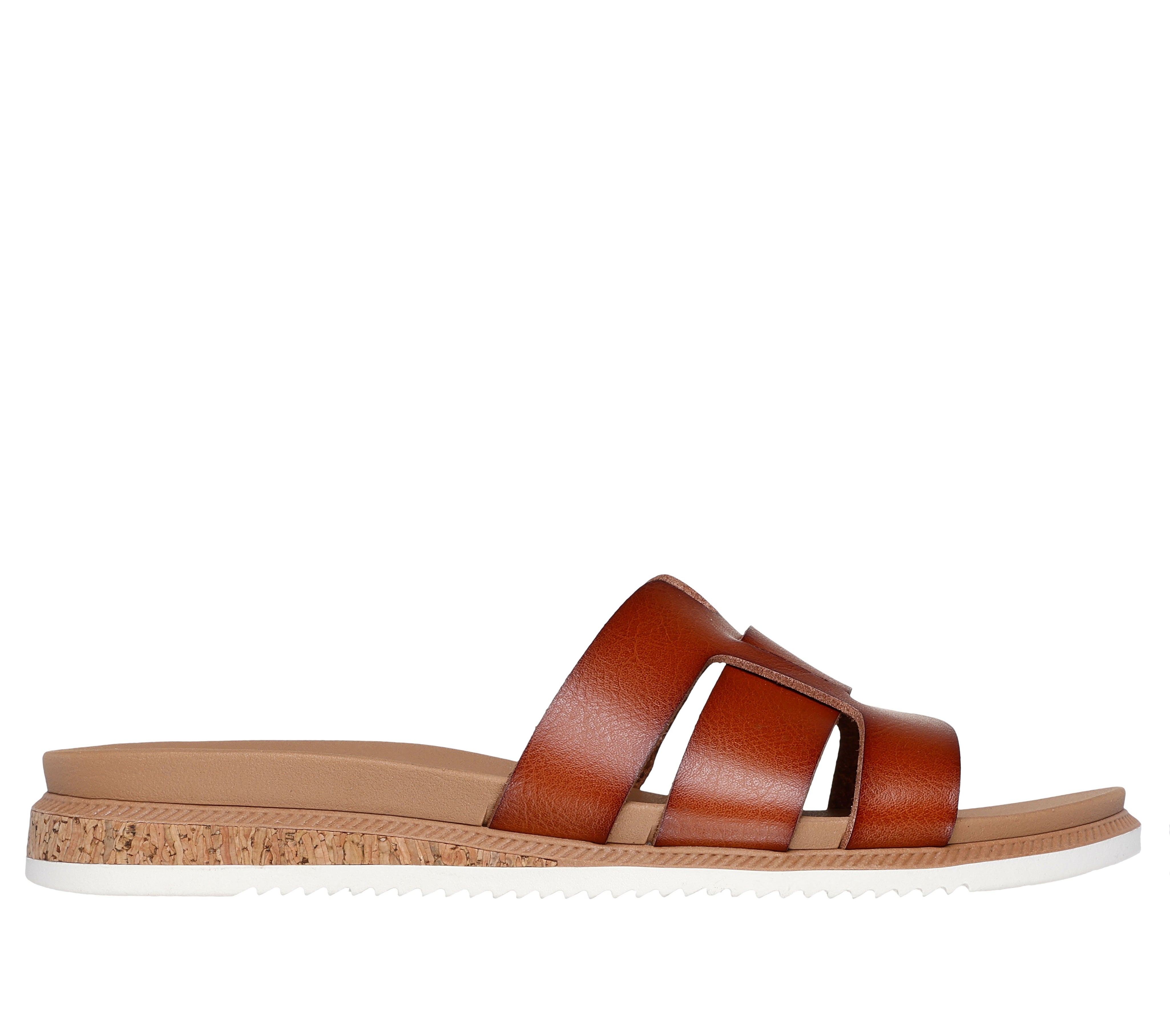 114707 - BOBS DESERT KISS LOW - PEAK LOOK