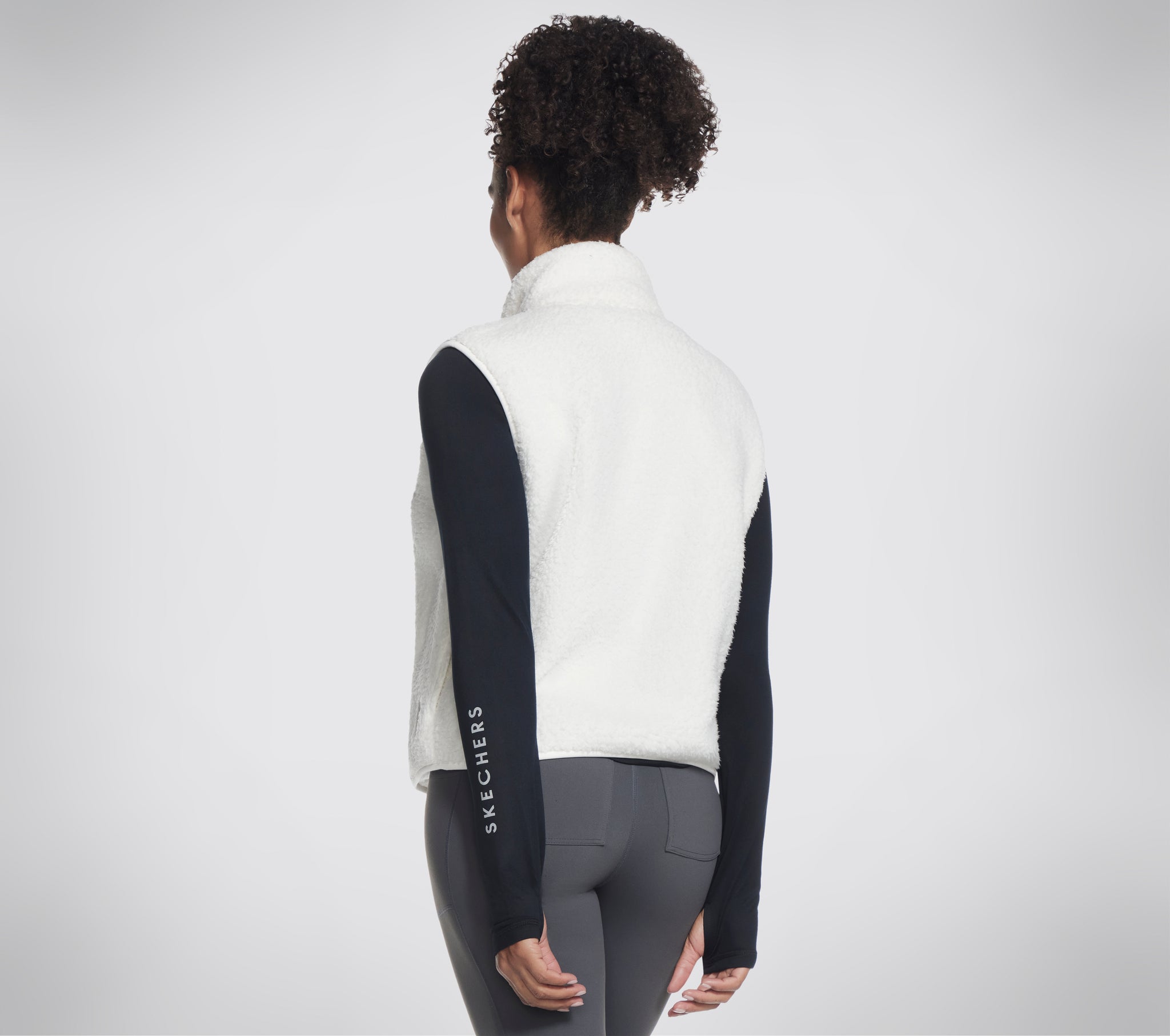 JA13 - SKECH SHERPA CROPPED VEST