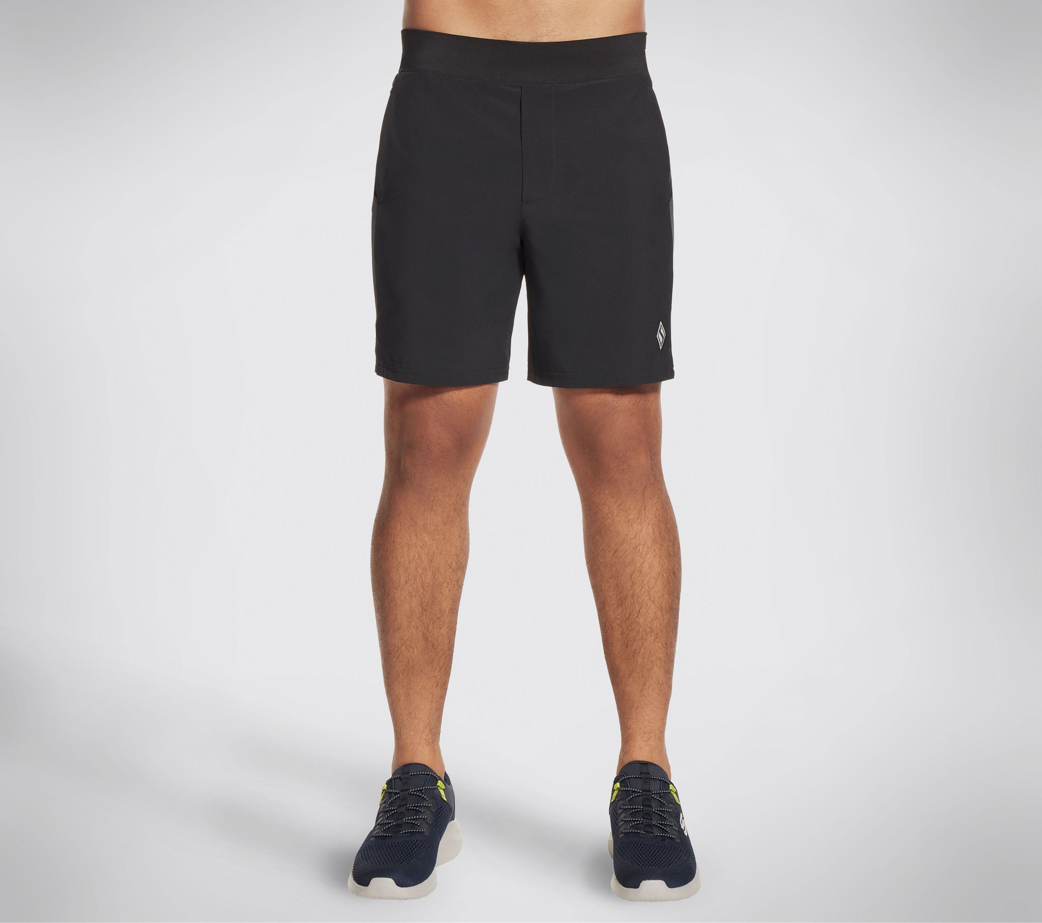 M01SH18B BLK - SKECHERS APPAREL MOVEMENT 7 INCH SHORT II - Shoess