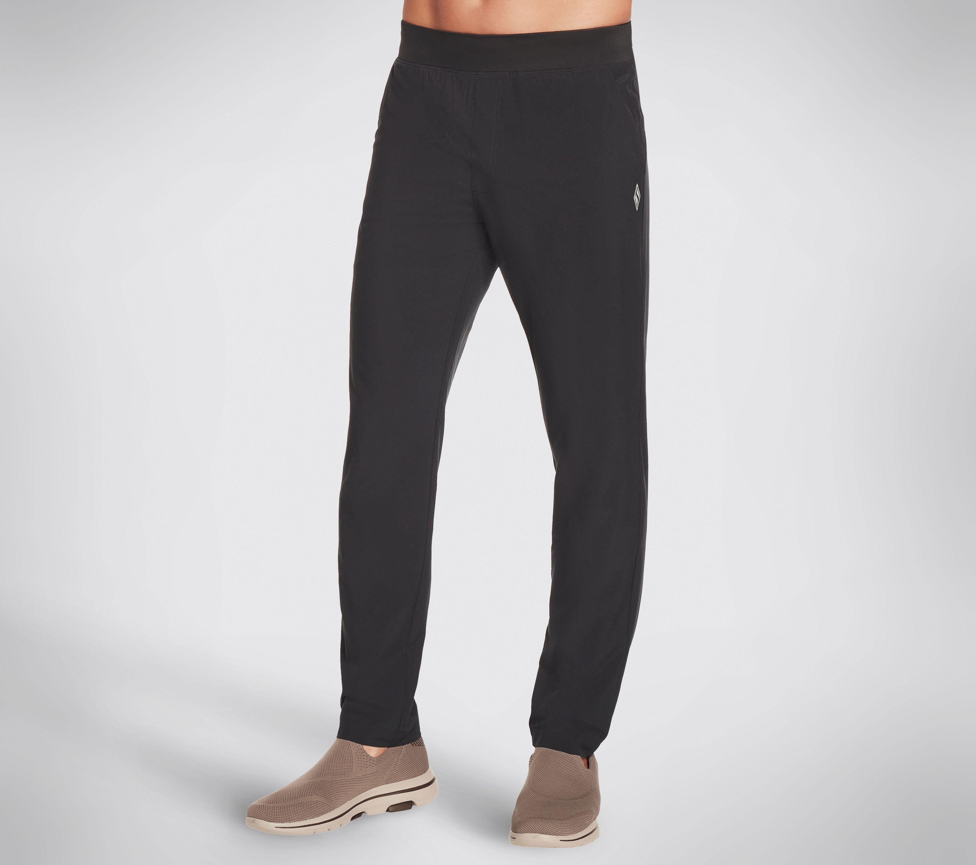 M1PT37 BLK - SKECHERS APPAREL GOWALK ACTION PANT - Shoess